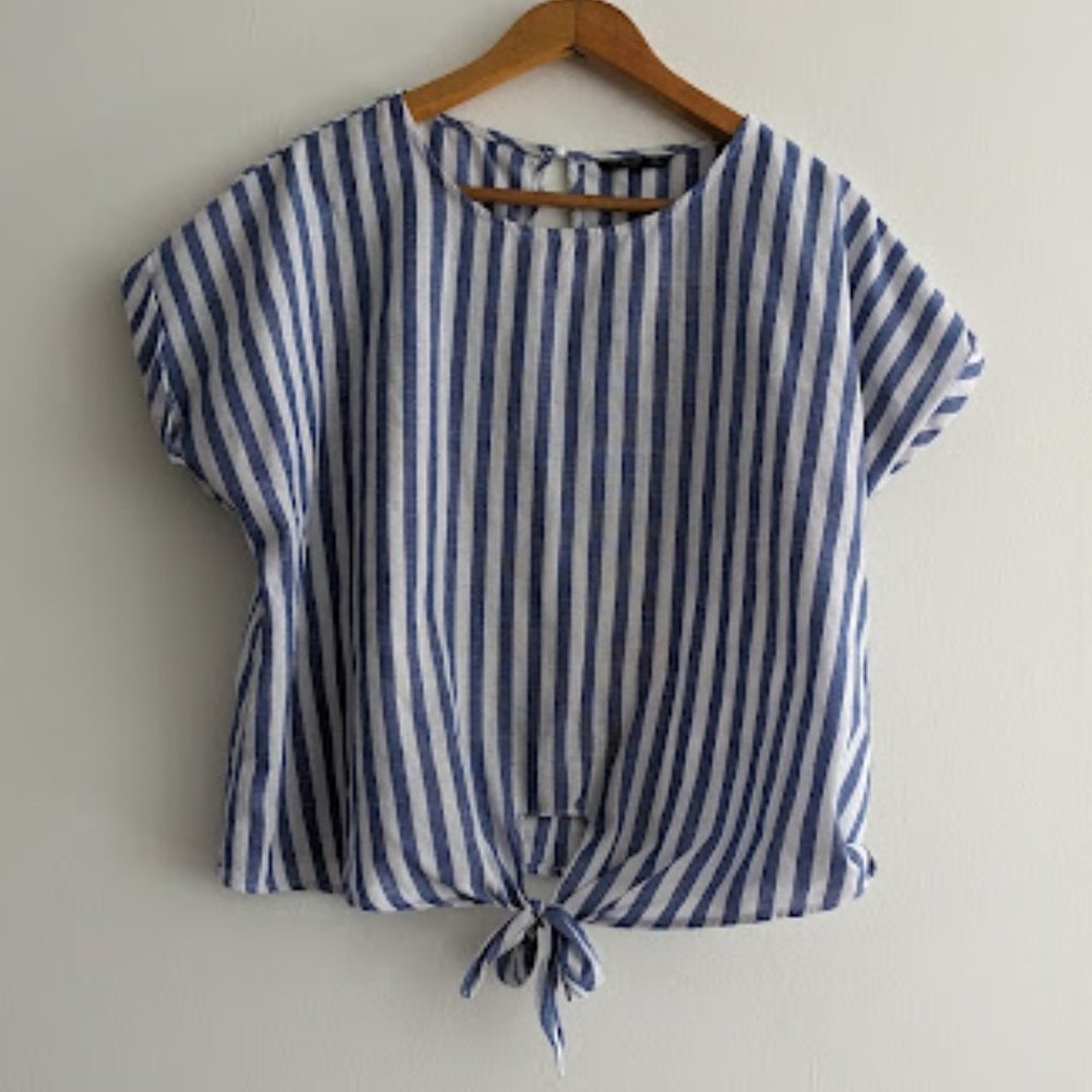 Shein Blue and White Striped Front Knot Blouse Size 2XL